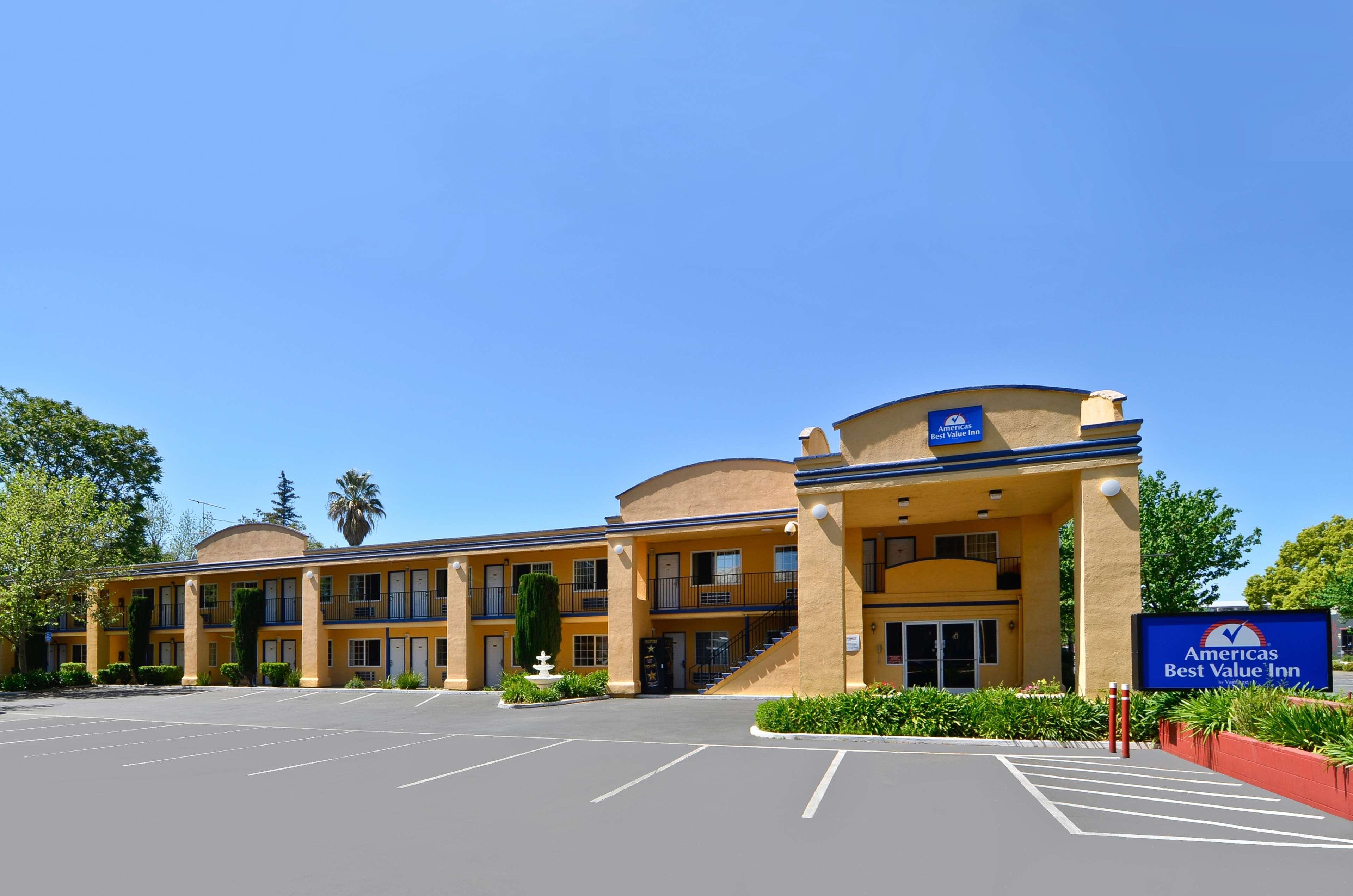 Americas Best Value Inn - Чико Экстерьер фото
