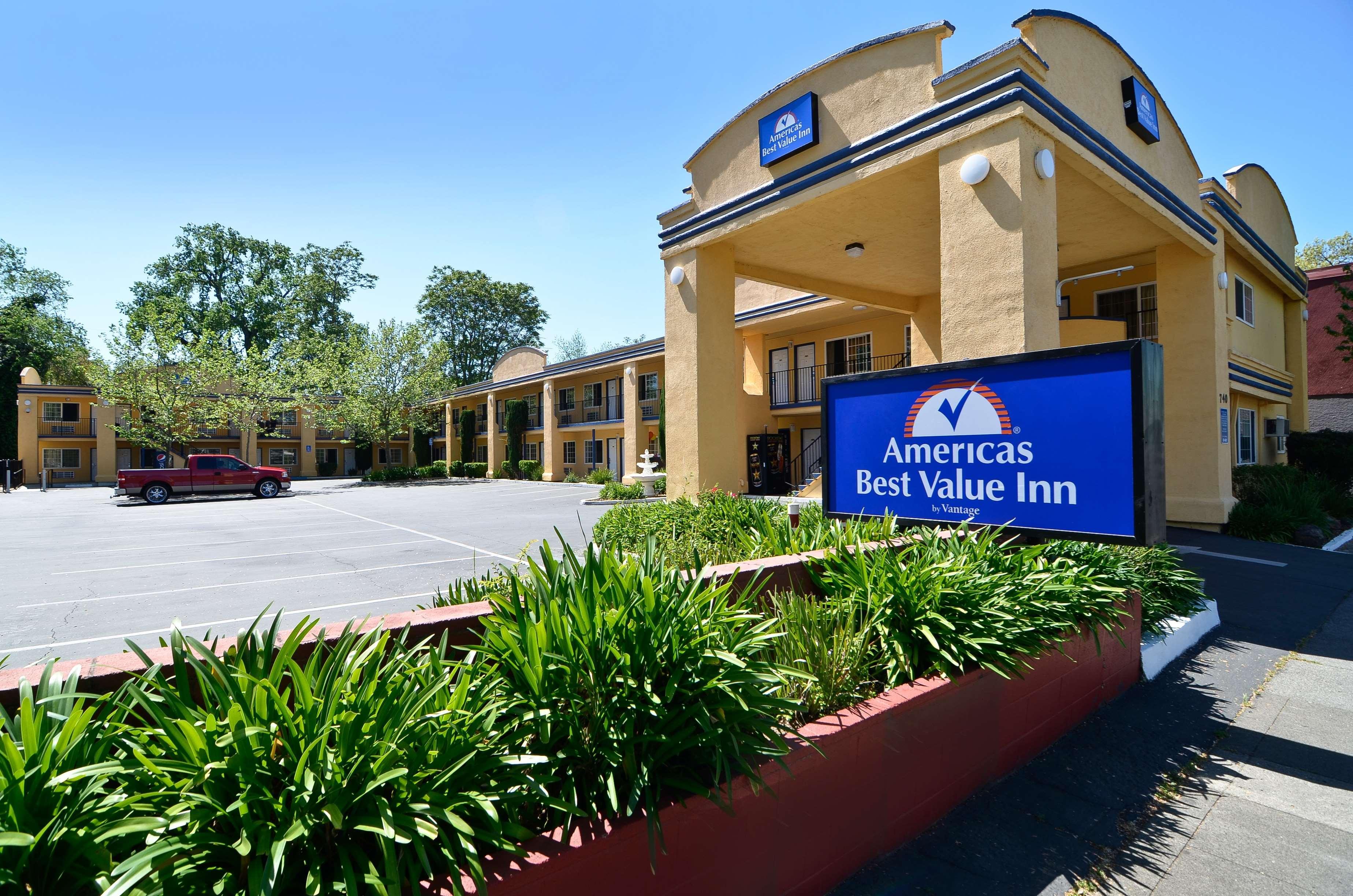 Americas Best Value Inn - Чико Экстерьер фото