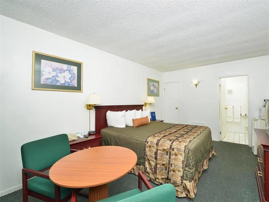 Americas Best Value Inn - Чико Экстерьер фото
